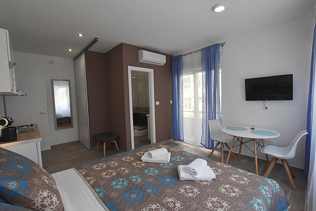 Borna & Roko Apartments Free Parking ザダル エクステリア 写真
